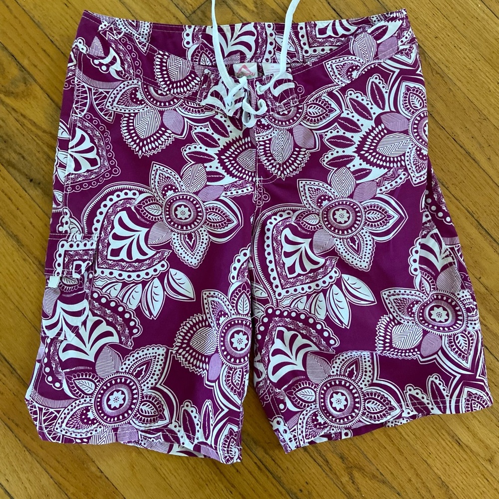 Kanu Surf dark pink board shorts size 12